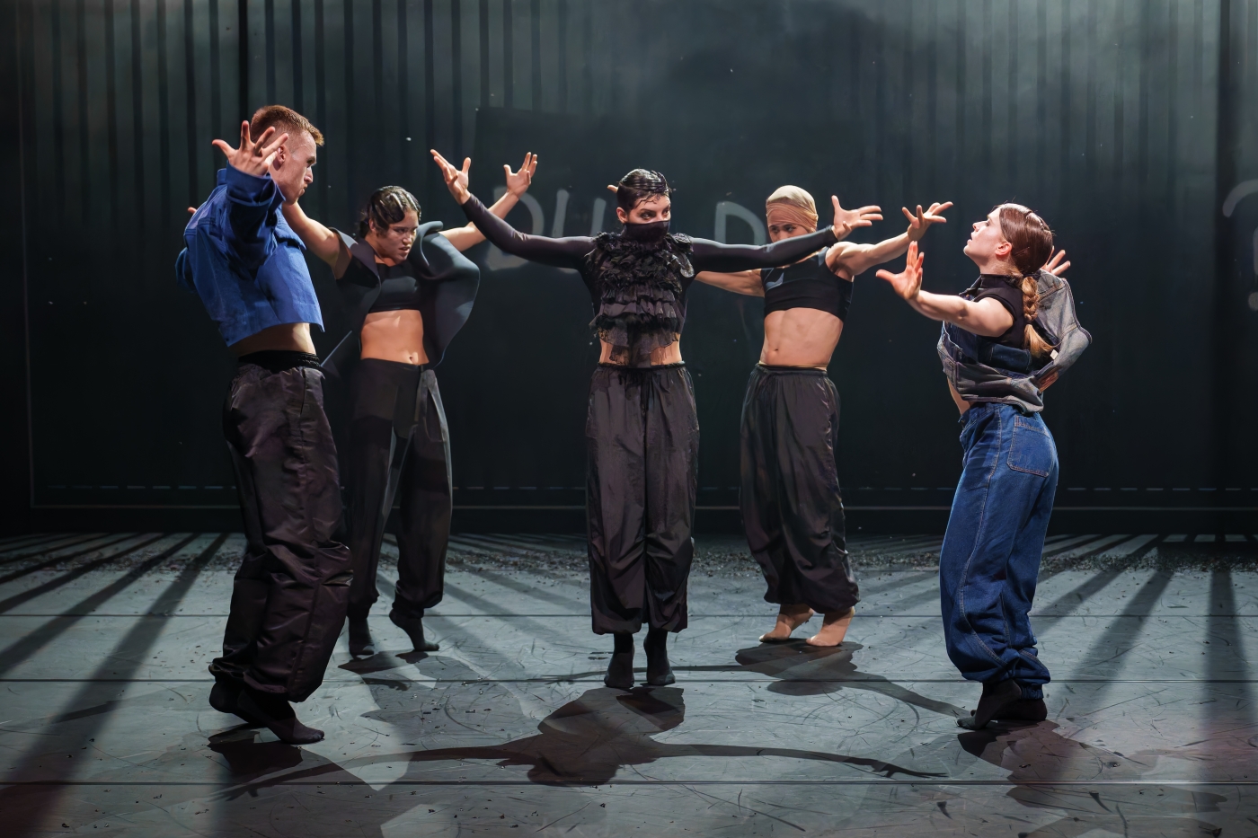 Hemmige, Luzerner Theater, Foto: Ingo Hoehn