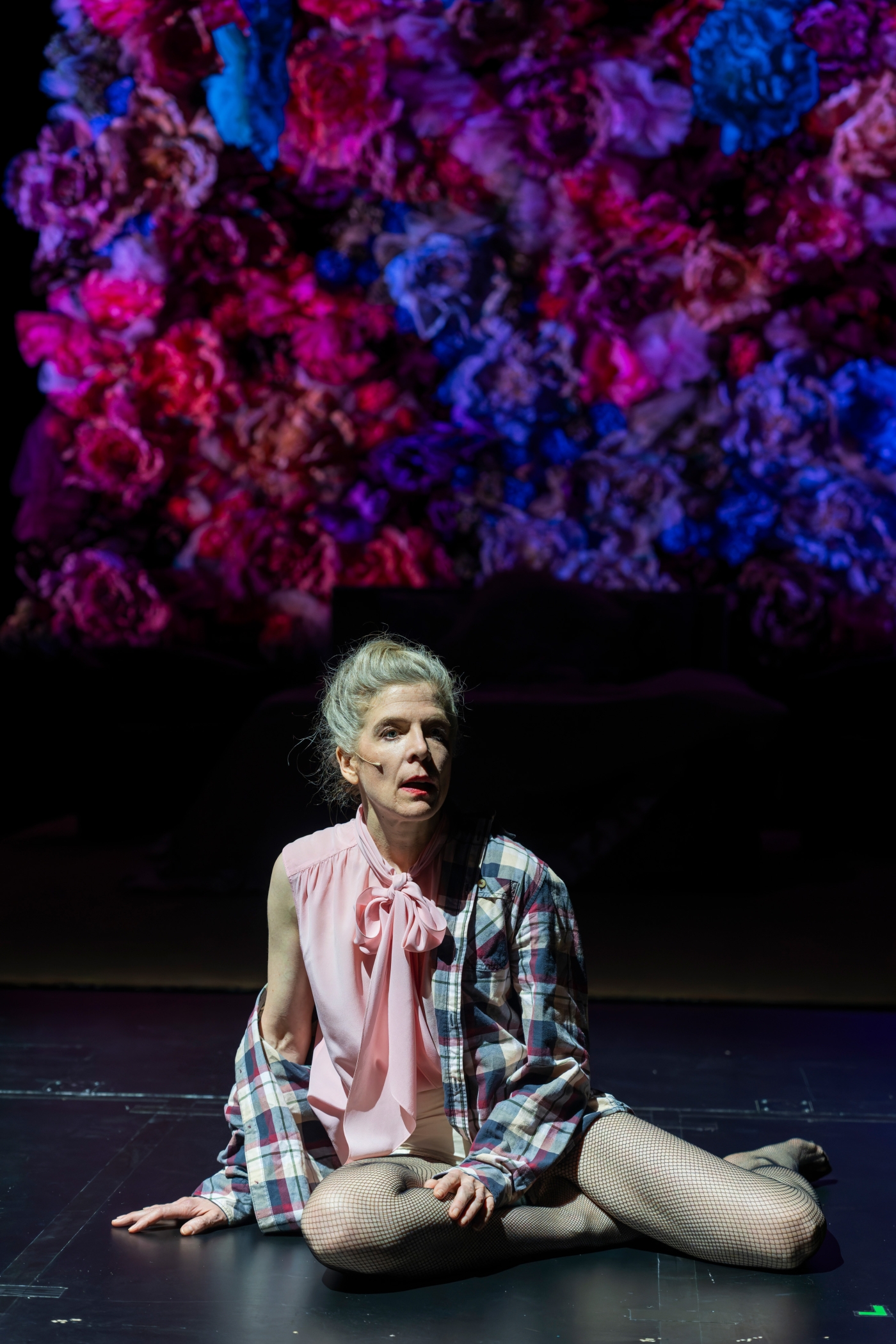 Luzerner Theater, «Auf allen vieren», Foto: Ingo Hoehn