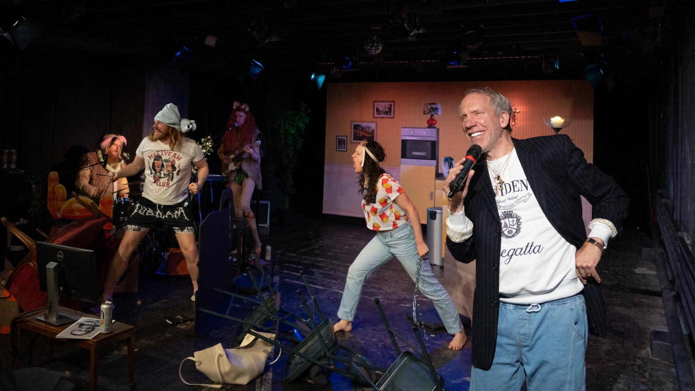 Luzerner Theater, «Müllers – The Next Generation», Foto: Elisa Sofia Theiler