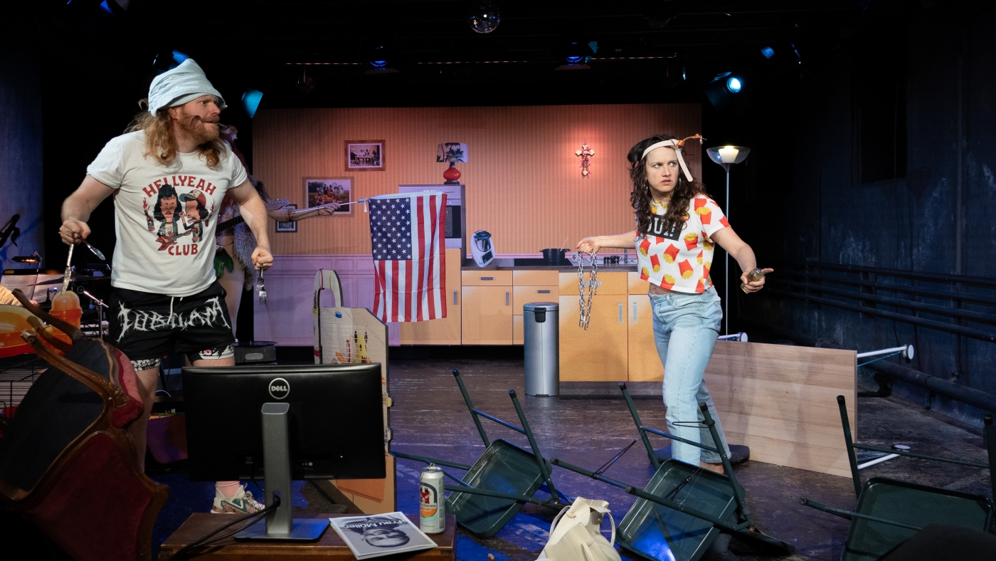 Luzerner Theater, «Müllers – The Next Generation», Foto: Elisa Sofia Theiler