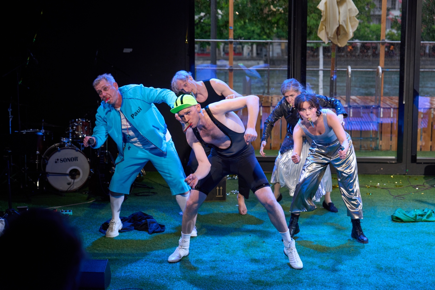 Luzerner Theater, «baden gehen 2», Foto: Emanuel Ammon