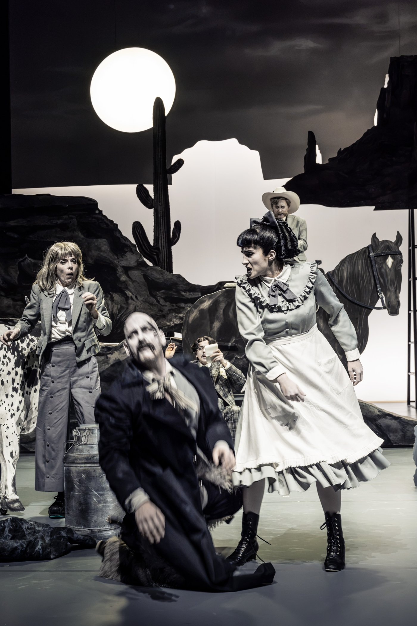 Luzerner Theater, «Der zerbrochne Krug», Foto: Tanja Dorendorf