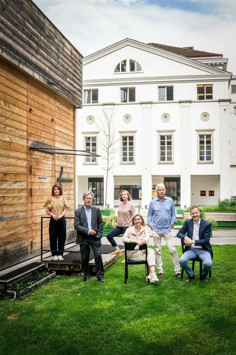 Das Komitee der Freunde Luzerner Theater (2020/21), v.l.n.r.: Anne-Christine Gnekow, Peter Bucher, Jana König, Anja Meyer, Bernhard Etienne, Eugen Huber