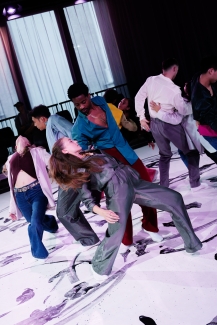 Luzerner Theater, Ineptie, TanzLuzern, Phoebe Jewitt, Tanaka Roki, Foto: Ingo Hoehn