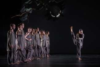 Luzerner Theater, Beyond, Marioenrico d'Angelo, Ching Heng Huang, Mathew Prichard, Hanna Lyn Hughes, Pei-Chen Tsai, Kany Michel Obenga, Phoebe Jewitt, Grazia Scarpato, Manon Adrianow, Mia Bardot, Foto: Gregory Batardon