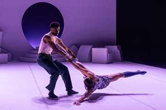 HOPE, White Rabbit, Luzerner Theater