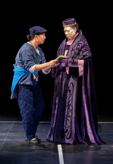 Luzerner Theater_L'elisir d'amore_Hwapyeong Gwon_Rueben Mbonambi_Foto_Ingo Hoehn